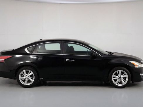 Used 2015 Nissan Altima 2.5 SV image 45