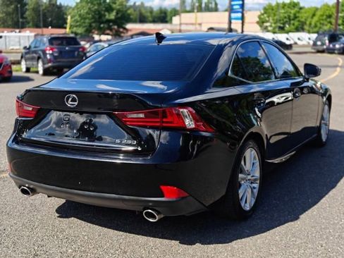 Used 2015 Lexus IS 250 RWD image 8