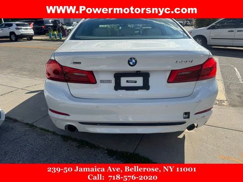 Used 2020 BMW 530i xDrive w/ Convenience Package AWD/4WD image 4