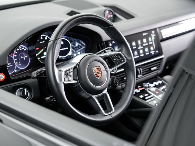Certified 2023 Porsche Cayenne Platinum Edition AWD/4WD image 9