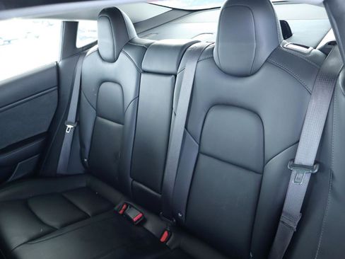 Used 2018 Tesla Model 3 Long Range RWD image 26
