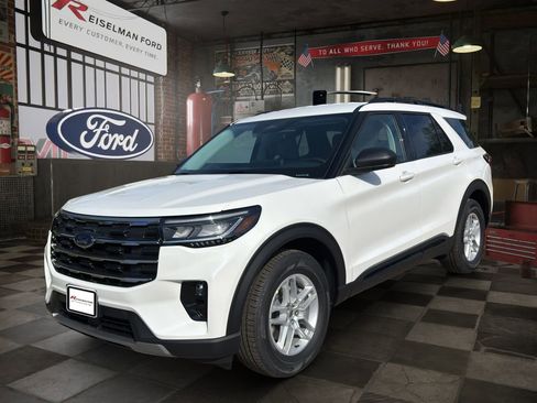 New 2026 Ford Explorer Active image 1