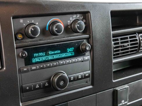 Used 2023 GMC Savana 2500 w/ Driver Convenience Package image 12