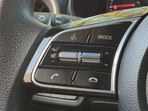 Used 2020 Kia Forte LXS image 22