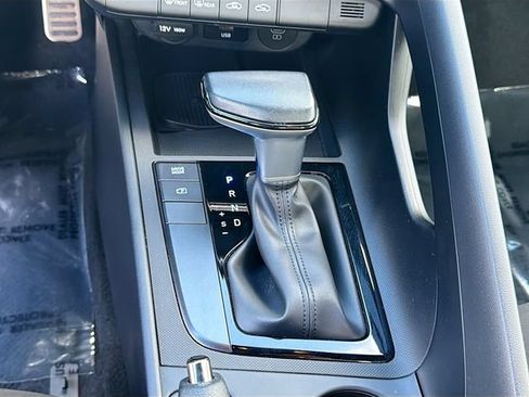 Certified 2025 Hyundai Elantra Sport FWD image 16