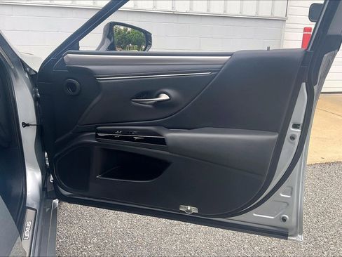 Used 2023 Lexus ES 350 F Sport FWD image 29