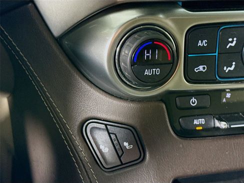 Used 2019 Chevrolet Tahoe LT image 15