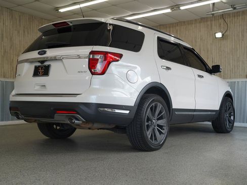 Used 2019 Ford Explorer Limited w/ Ford Safe & Smart Package AWD/4WD image 10