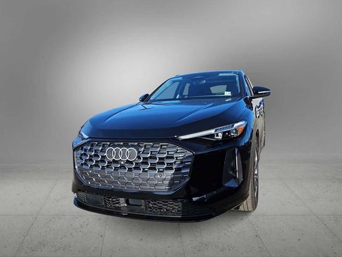 Used 2025 Audi Q5 Premium Plus w/ Premium Plus image 3