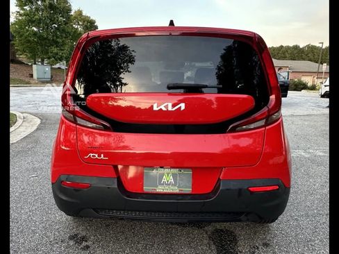 Used 2022 Kia Soul LX w/ Technology Package image 14