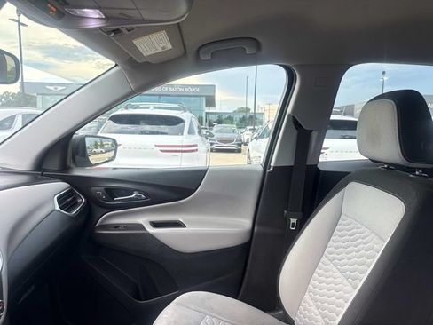 Used 2021 Chevrolet Equinox LS FWD image 20