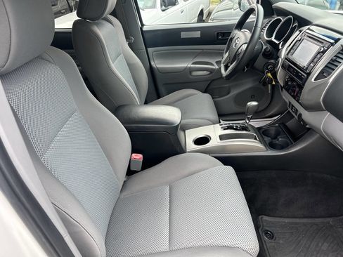 Used 2014 Toyota Tacoma 4x4 Double Cab image 14
