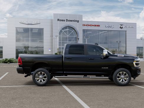 New 2026 RAM 2500 Laramie AWD/4WD image 21