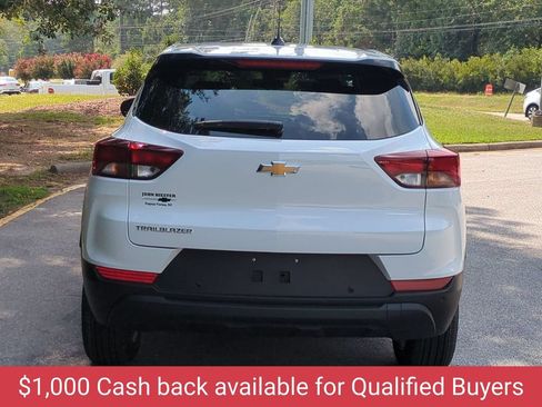 New 2026 Chevrolet TrailBlazer LS w/ LS Convenience Package FWD image 5