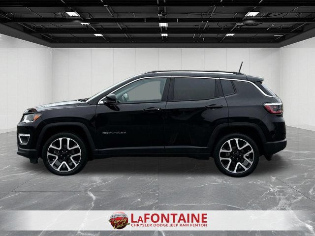 Used 2020 Jeep Compass Limited w/ Premium Lighting Group AWD/4WD image 2