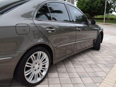 Used 2008 Mercedes-Benz E 350 4MATIC Sedan image 24
