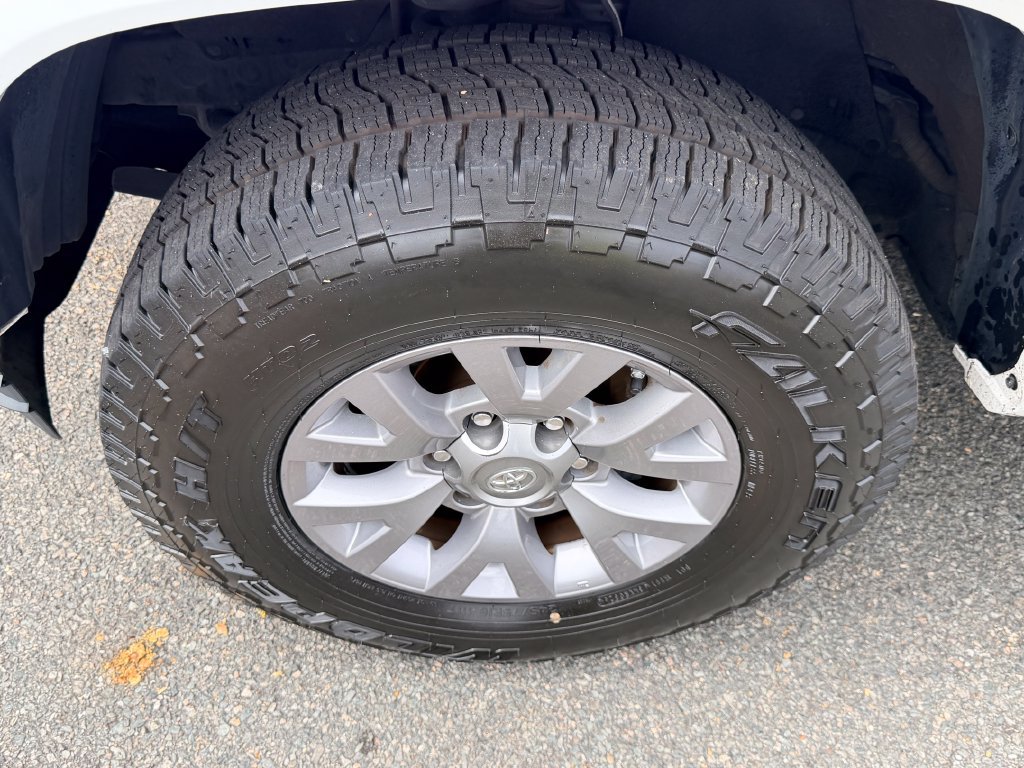 Used 2019 Toyota Tacoma SR5 RWD image 30