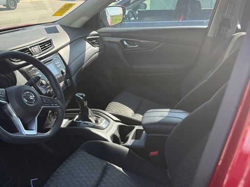 Used 2017 Nissan Rogue S AWD/4WD image 6