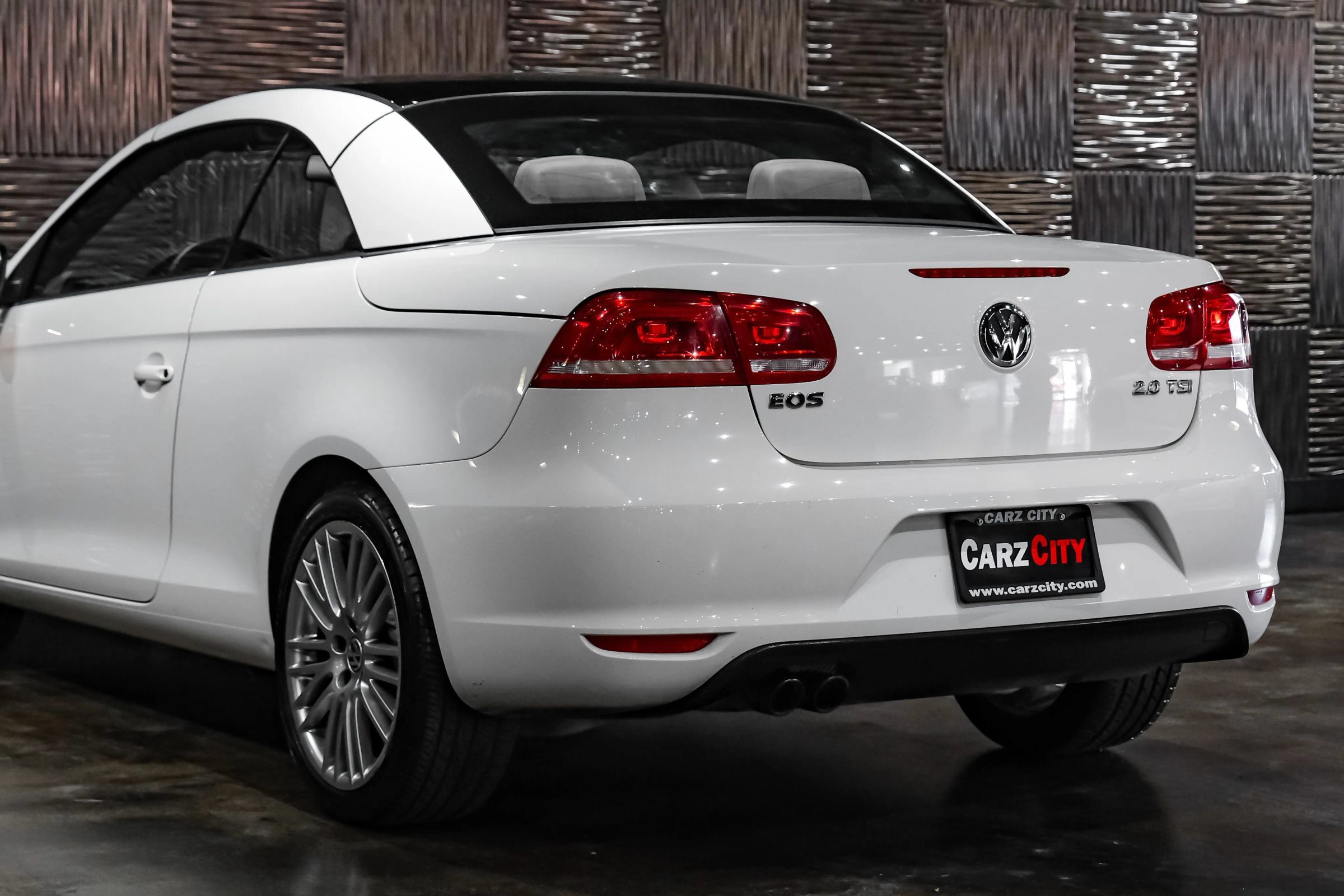 Used 2012 Volkswagen Eos Komfort FWD image 14