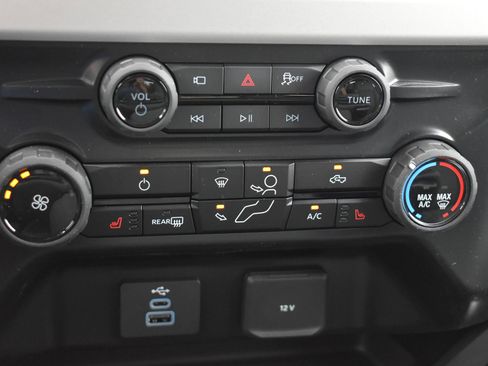 New 2026 Ford F350 XLT w/ XLT Premium Package AWD/4WD image 30