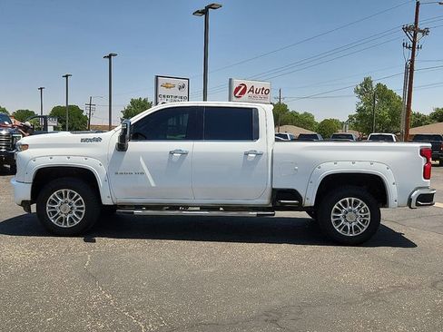 Used 2022 Chevrolet Silverado 2500 High Country w/ Z71 Off-Road Package AWD/4WD image 2