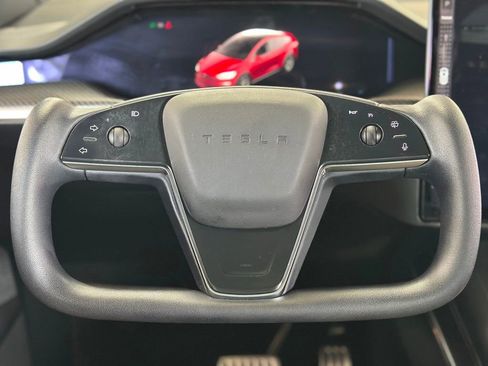 Used 2022 Tesla Model X Plaid image 36