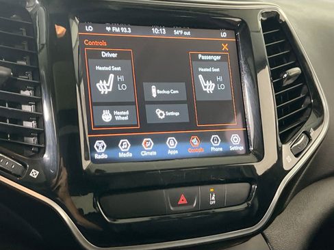 Used 2022 Jeep Cherokee Limited image 19