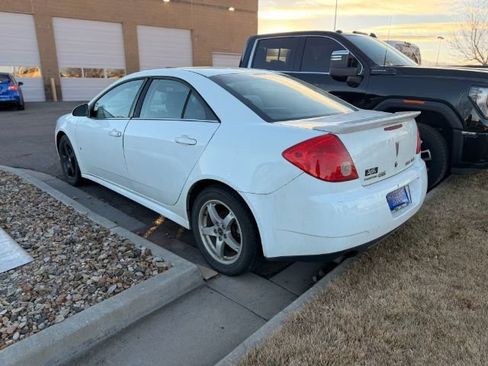 Used 2009 Pontiac G6 Sedan w/ Sport Package 2 FWD image 5