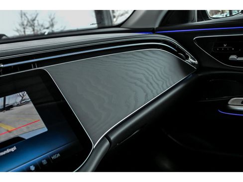 New 2026 Mercedes-Benz E 350 4MATIC Sedan image 16