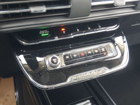 New 2026 Lincoln Corsair Premiere image 20