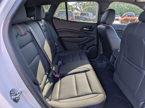 New 2026 Chevrolet Trax RS w/ Sunroof Package FWD image 25