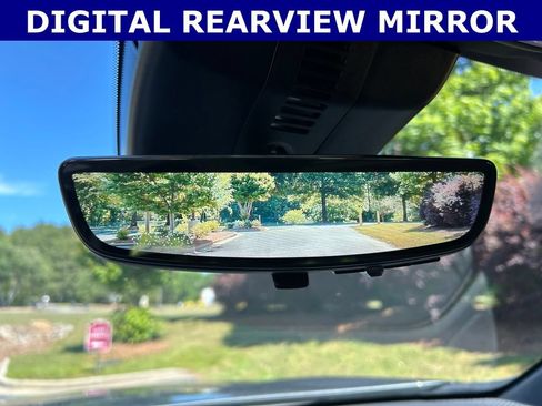 Used 2026 Chevrolet Traverse RS FWD image 16