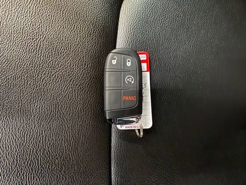 Used 2024 Jeep Compass Limited image 24