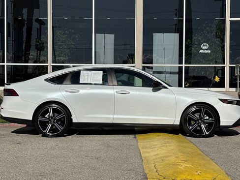Used 2024 Honda Accord Sport image 3