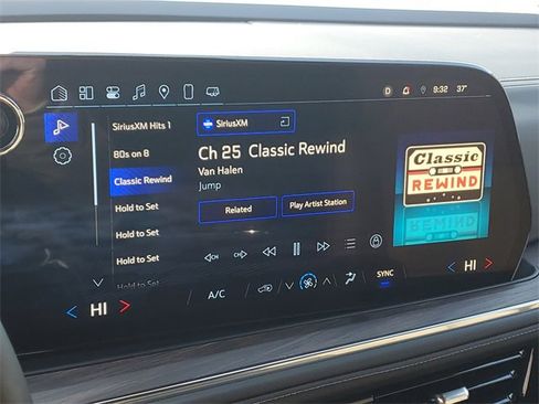 Used 2025 Chevrolet Tahoe LS image 25