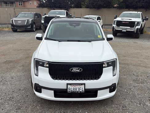 Used 2025 Ford Maverick Lobo AWD/4WD image 10
