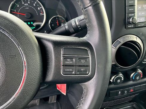 Used 2018 Jeep Wrangler Unlimited Sport w/ Connectivity Group image 19