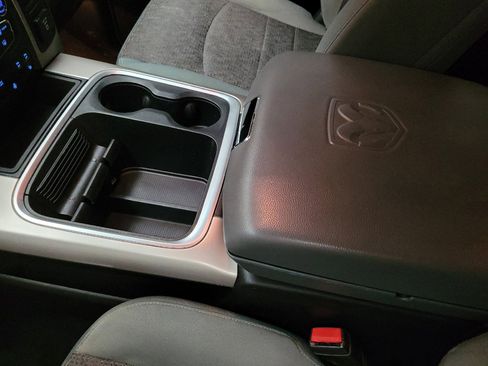 Used 2017 RAM 1500 Big Horn AWD/4WD image 26