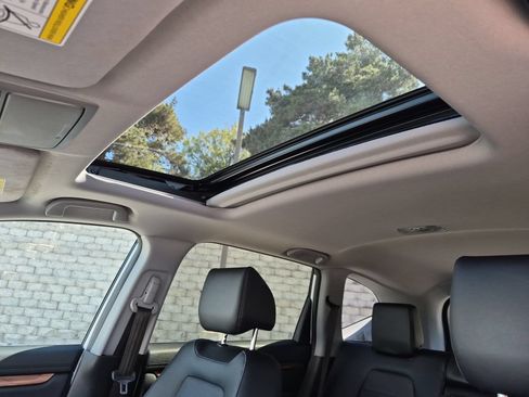 Used 2019 Honda CR-V Touring image 14