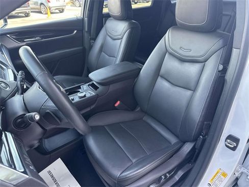 Certified 2022 Cadillac XT5 Premium Luxury image 22