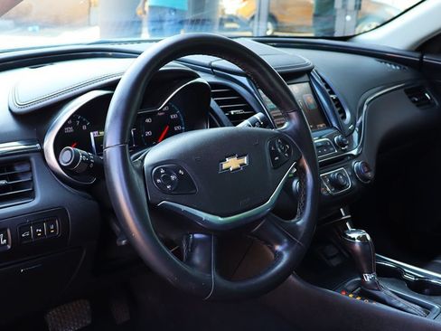 Used 2017 Chevrolet Impala Premier FWD image 38