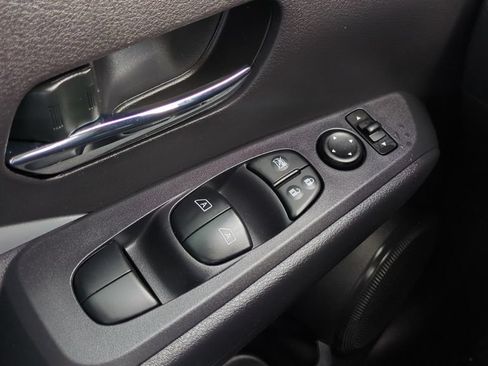Certified 2024 Nissan Kicks SR w/ SR Premium Package FWD image 20