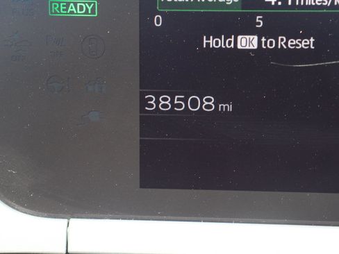 Certified 2023 Toyota bZ4X AWD image 31