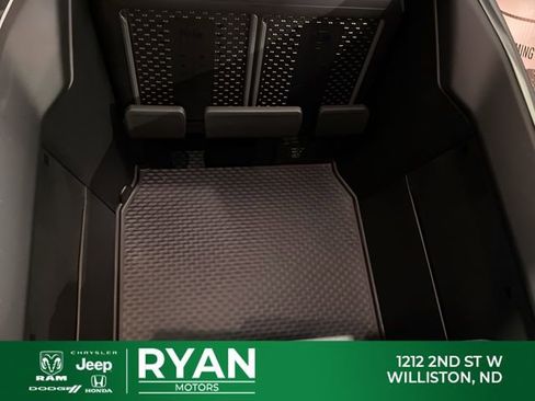 New 2026 RAM 2500 Laramie AWD/4WD image 16