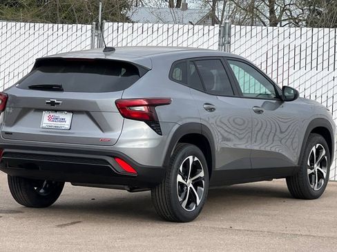 New 2026 Chevrolet Trax RS w/ Sunroof Package image 4