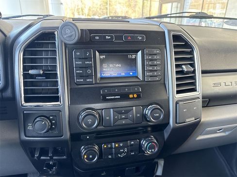 Used 2017 Ford F250 XLT w/ XLT Value Package image 13