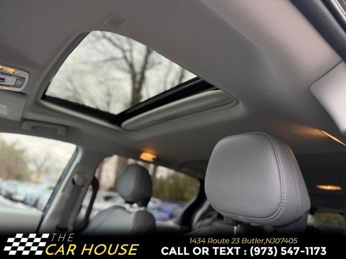 Used 2021 Toyota Sienna XLE image 17