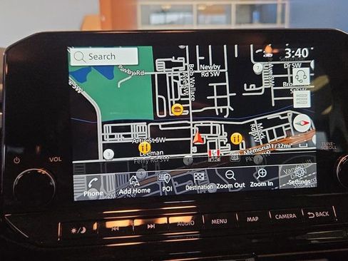 Used 2024 Nissan Pathfinder SL image 18