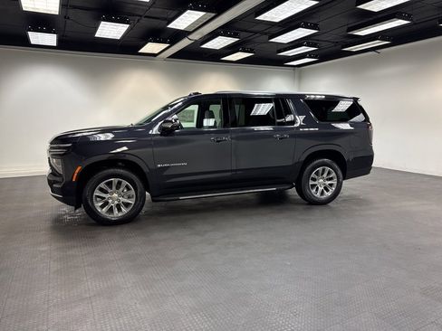 New 2026 Chevrolet Suburban Premier image 2