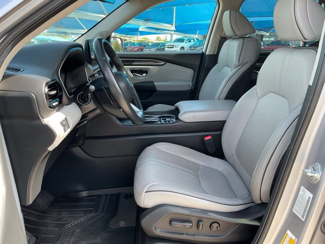 Certified 2025 Honda Pilot Elite image 13